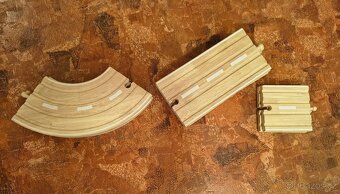 drevena autodraha s prislusenstvim - 2