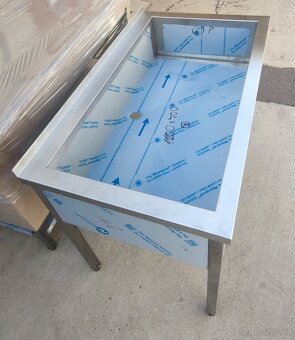 Dřezy / dvojdřezy / dvoudrezy / nerezový nábytek - 2