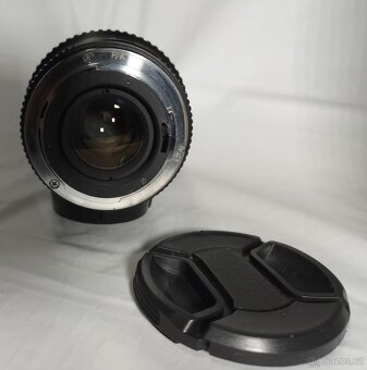 Tokina RMC 70-210mm 1:3.5 na Pentax - 2