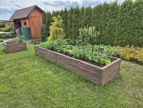 Betonový vyvýšený záhon - 2