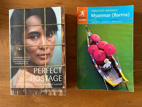 Slovník, Larousse, průvdce Barma, knihy - 2