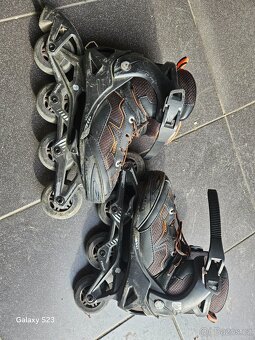 Stavitelné kolečkové  brusle, velikost 35-38 - 2