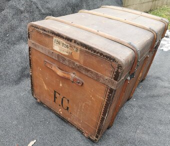 starý kufr 2 - 2