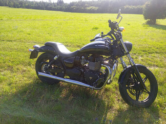 Triumph Speedmaster 865 - 2