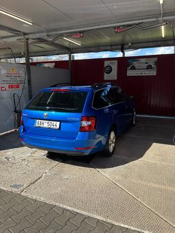 Škoda Octavia combi 1,6tdi/85 Kw-STYLE - 2