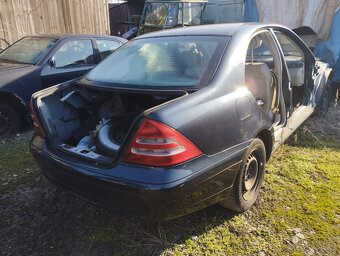 Mercedes W 203 220 CDI - 2