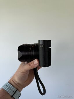 Leica Q3 v téměř novém stavu - 2
