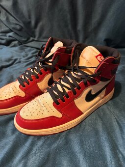 Nike Air Jordan 1 Retro High OG "Chicago" - 2