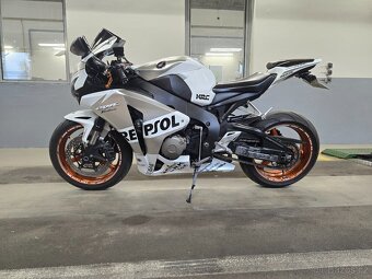 Honda Cbr 1000Rr top Stav spousta doplňků - 2