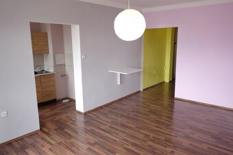 Pronájem bytu 1+1 38 m² - Bezručova, Blansko - blízko nám. S - 2