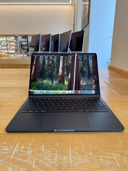 NÁDHERNÝ APPLE MACBOOK AIR 13 M4 16 GB 256 GB SSD TEMNĚ INK. - 2