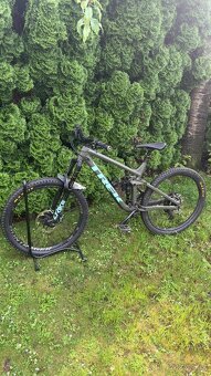 Prodám horské kolo Trek Remedy 8 - velikost M/L - 2