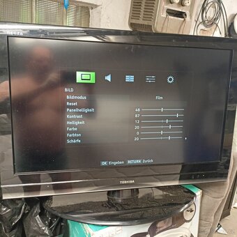 Televize 80 cm - 2