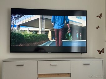 Televize Samsung bez stojanu - 2