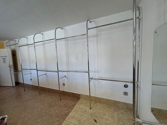 Prodej vybavení textilní prodejny - 2