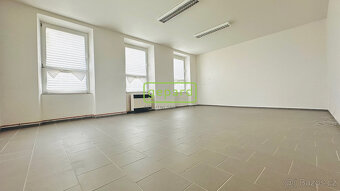 Pronájem komerčních prostor 36m² v Podivíně - 2