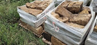 Pískovcovy kamen divočina nehraněný - 2