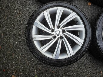 Škoda Octavia - zimní orig. ALU sada Perseus 5x112 R18 - - 2