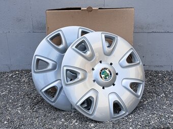 Nové orig poklice Škoda 16" - 2