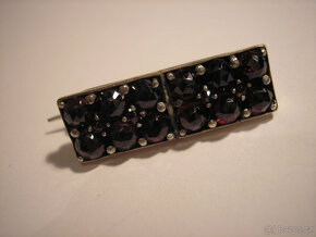 Brož s českými granáty - 2