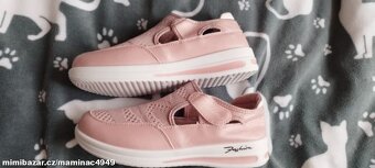 Prodám dámské nové růžové kotníkové boty - lehké v.38 - 2