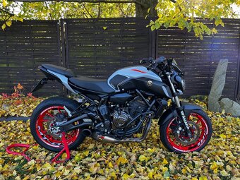 Yamaha MT-07 - 2
