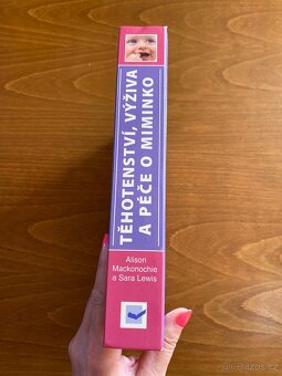 Kniha o těhotenství a miminku - 2