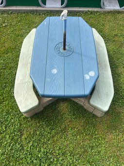 Venkovní stolek Step2 - 2