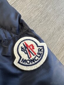 Moncler péřová bunda - 2