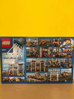 Lego 4207 - garáže - 2