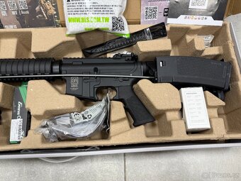 Airsofová puška STARTER PACK set M4A1 RIS - 2