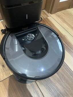 Robotický vysavač iRoomba i7+ - 2