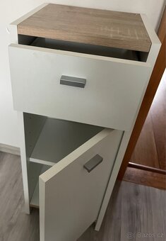 Koupelnová skříňka - 2