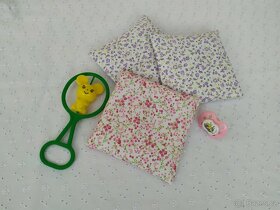 Kojenecký polštářek na koliky - 2