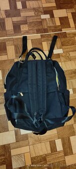 Přebalovací batoh s podložkou - 2