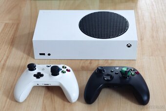 Xbos Series S + 2 ovladače - 2