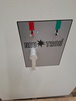 Trezor Neutron - 2