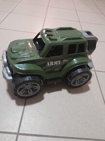 Vojenské auto – hračka - 2