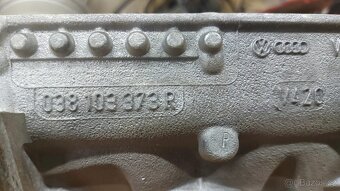 Hlava motoru 038103373r 1.9tdi 2.0tdi - 2