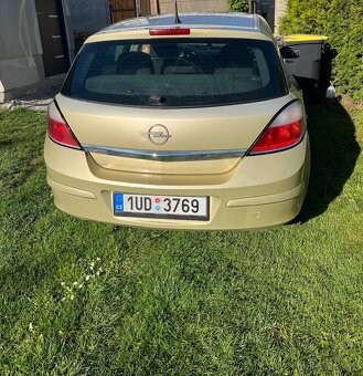 Prodám Opel Astra H - 2
