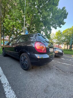 Nissan Almera - 2
