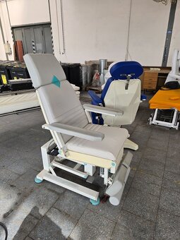 Elektrické Pedikérské křeslo Ruck šedivé 3motory - 2