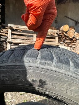 2ks Nokian 185/55/R15 - 2