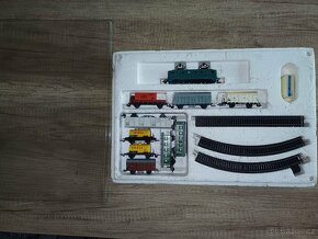 Set mašinky s vagonkama. TT - 2
