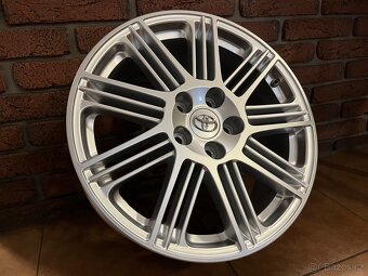 TOYOTA RAV4 ALU disky originál 18” 5x114,3 (4ks) - 2