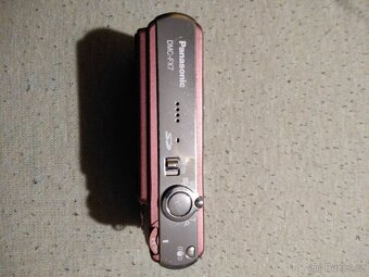 Panasonic Lumix DMC-FX7 - 2