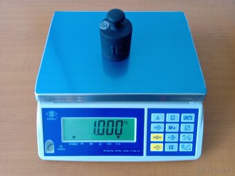 Cejchovaná kalibrovaná váha do 15 kg - 2