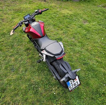 Honda CB125R 2023 - 2