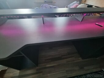 Herní stůl s LED RGB světly - 2
