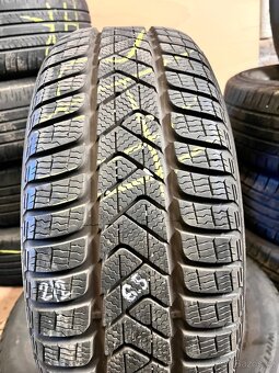 2Ks . 215/60 R16 ZIMNÍ - Pirelli - DOT 43/2019 - 2